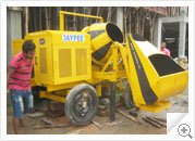 concrete mixer with lift